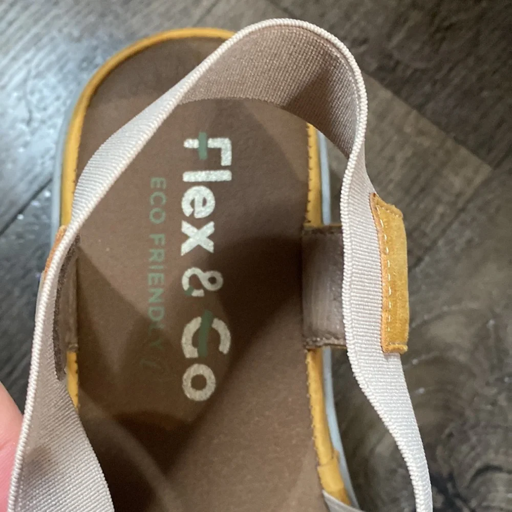 Flex & go sandals - Picture 3 of 5